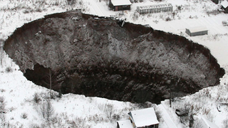 Illustration for article titled Kinyílt a pokol kapuja Oroszországban